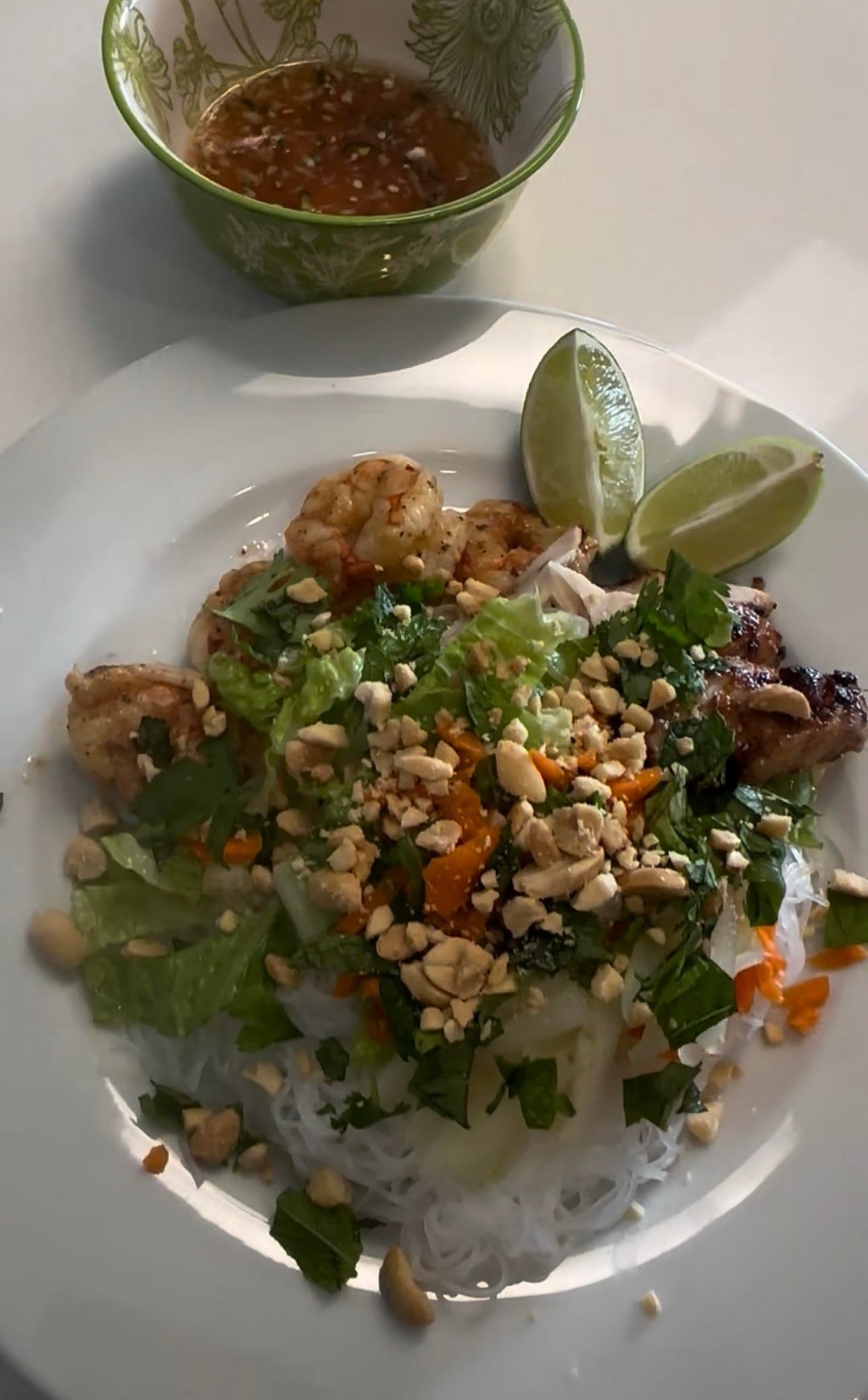 Vietnamese vermicelli salad&nbsp;bowls